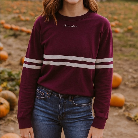 Champion Purple and White Crop-top Crew Neck Sweater - Picture 2 of 7